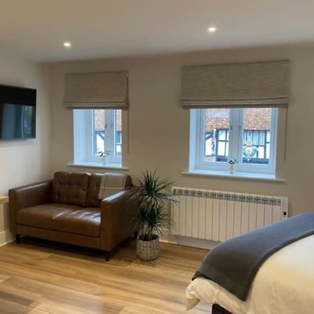 סליסבורי New Modern Studio Apartment Near To City Centre מראה חיצוני תמונה